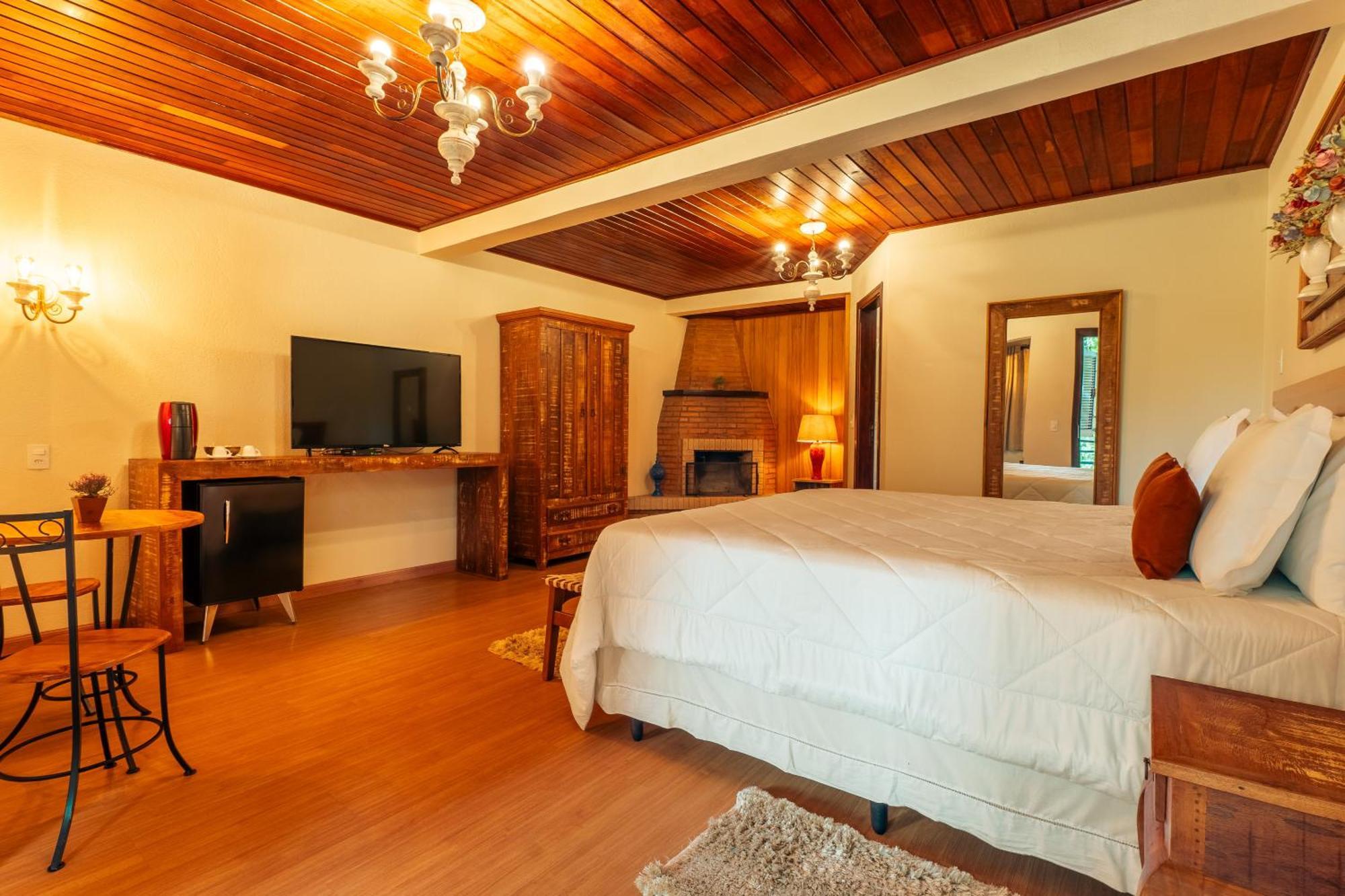 Pousada Cerejeiras Monte Verde  Εξωτερικό φωτογραφία